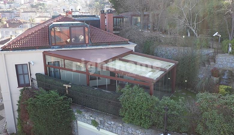 RH 366- Mansion with unique Bosphorus view for sale in Istanbul