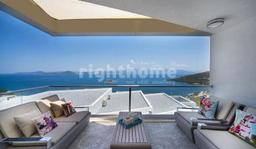 RH 259 - luxurious homes in Bodrum with direct sea view