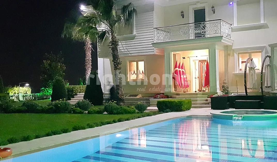 RH 360- Luxury mansion in buyukcekmece for holidays