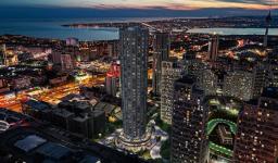 RH 595 - Crystal Tower: Business Heart with Sea Views